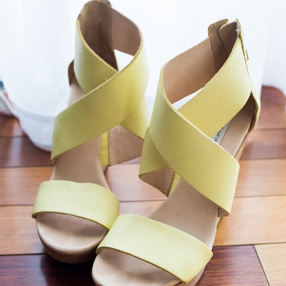 DVF Platform Sandals Size 8